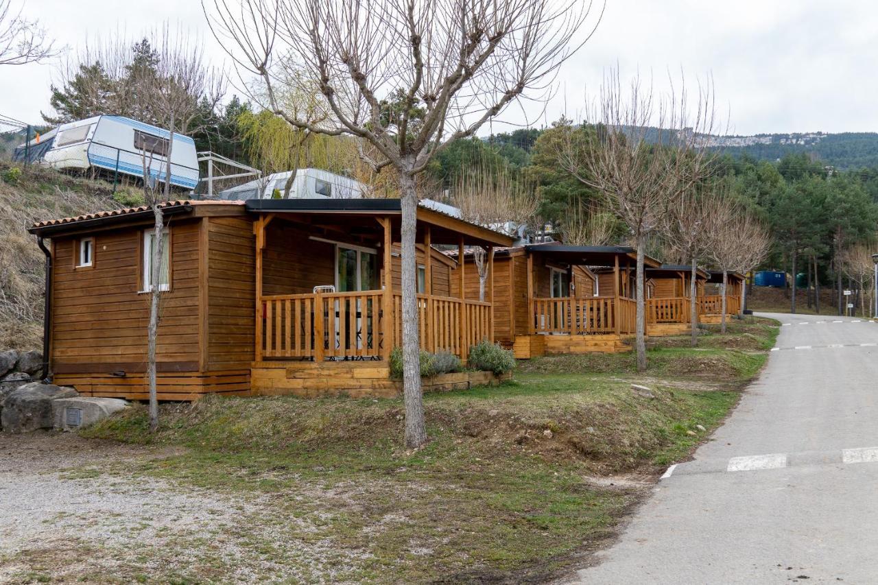 Bungalows Del Camping Pedraforca Салдас Екстер'єр фото