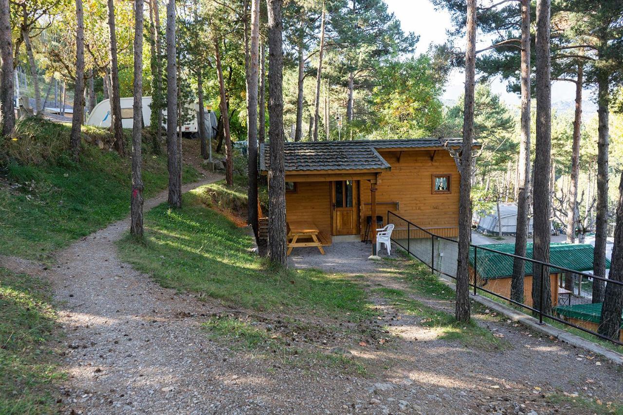 Bungalows Del Camping Pedraforca Салдас Екстер'єр фото