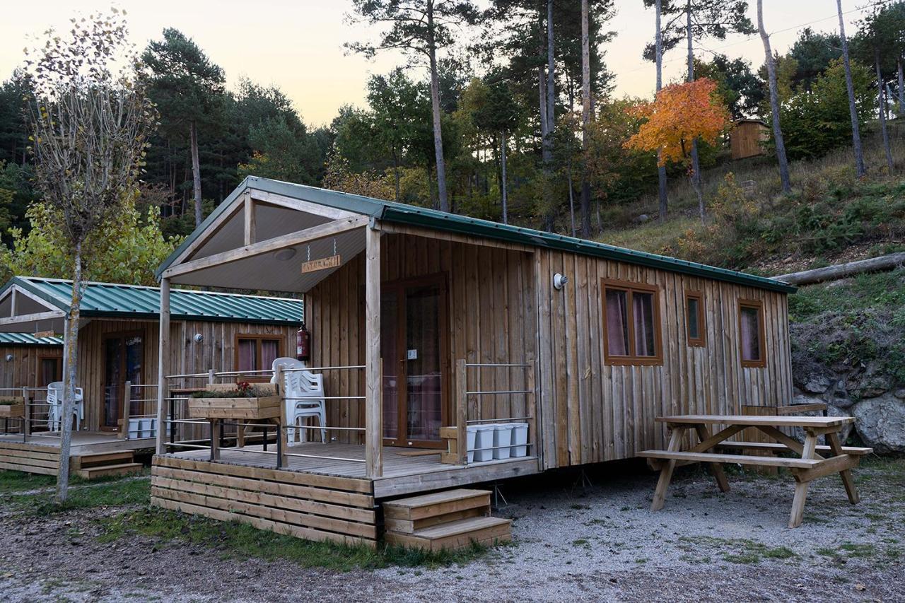 Bungalows Del Camping Pedraforca Салдас Екстер'єр фото